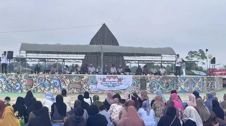 Warga Malinau Kota Gelar Tradisi Berebu Pagun Safar