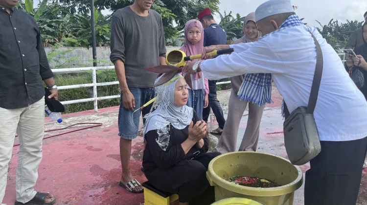 Warga Malinau Kota Gelar Tradisi Berebu Pagun Safar