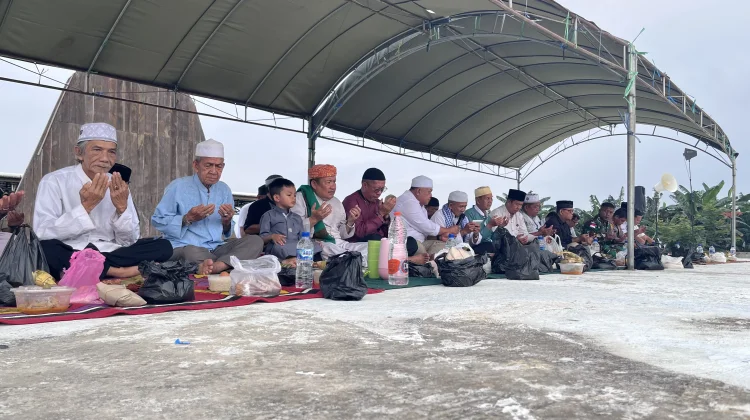 Warga Malinau Kota Gelar Tradisi Berebu Pagun Safar