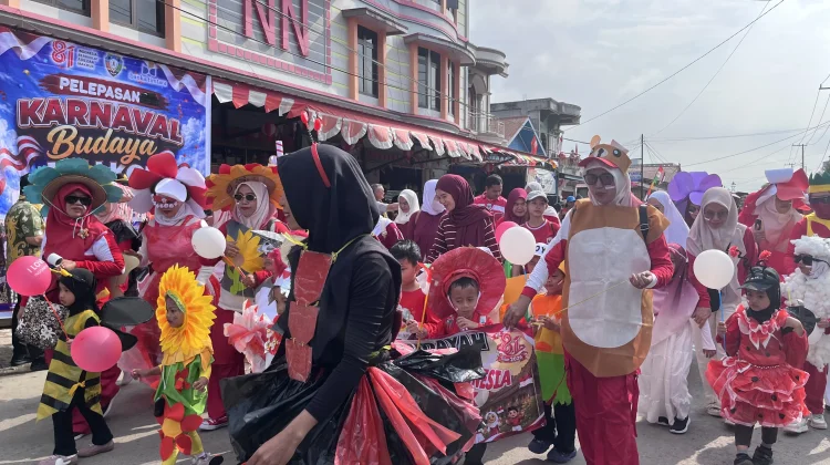 Karnaval Budaya Warnai Semarak HUT ke-81 RI di Malinau Kota