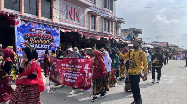 Karnaval Budaya Warnai Semarak HUT ke-81 RI di Malinau Kota