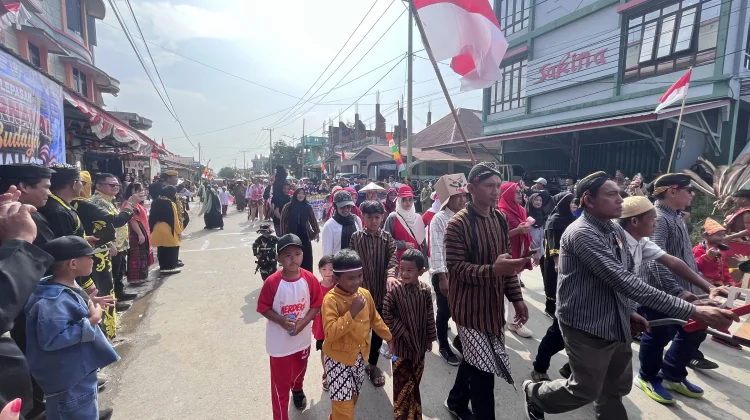 Karnaval Budaya Warnai Semarak HUT ke-81 RI di Malinau Kota