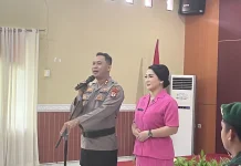 Sambut Kapolres Baru, Polres Malinau Gelar Tradisi Pedang Pora