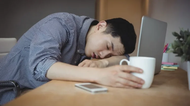 Tidur Delapan Jam tapi Tetap Lelah, Kenapa?