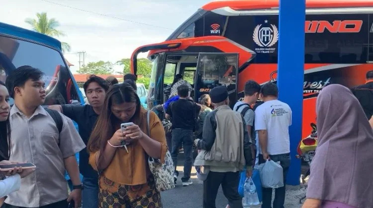 Masih Ramai, Suasana H+5  Lebaran di Terminal Malalayang