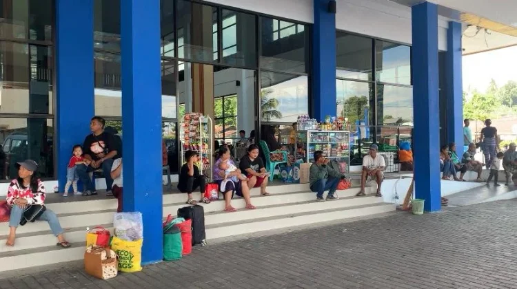 Masih Ramai, Suasana H+5  Lebaran di Terminal Malalayang