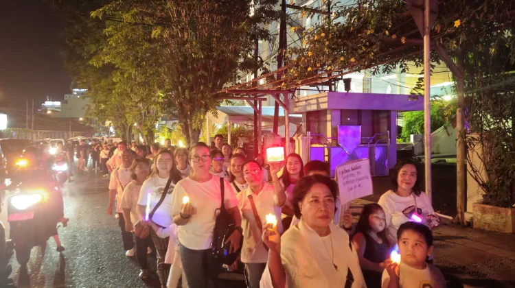 Moment Ibadah Pemaknaan di GMIM Paulus TWM Manado