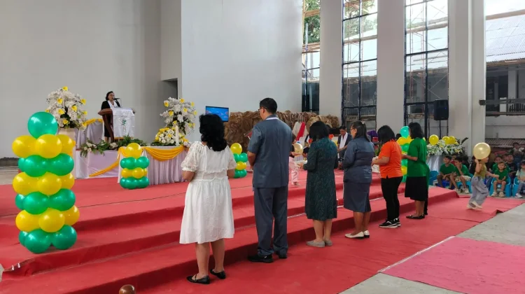 Moment Penyerahan Puasa Diakonal pada Ibadah Paskah