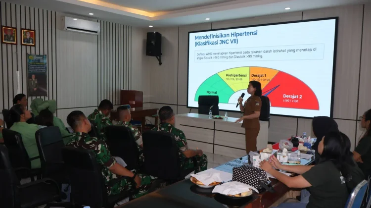 Prajurit dan Persit Kodim 1302/Minahasa Jalani Cek Gula Darah dan Tekanan Darah