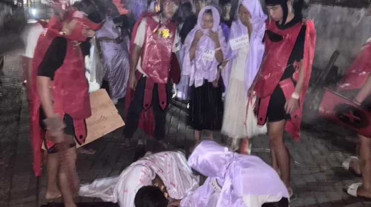 Juara 3 Pawai Alegori Paskah, Pemuda GMIM Petra Poopoh Tampil Kreatif