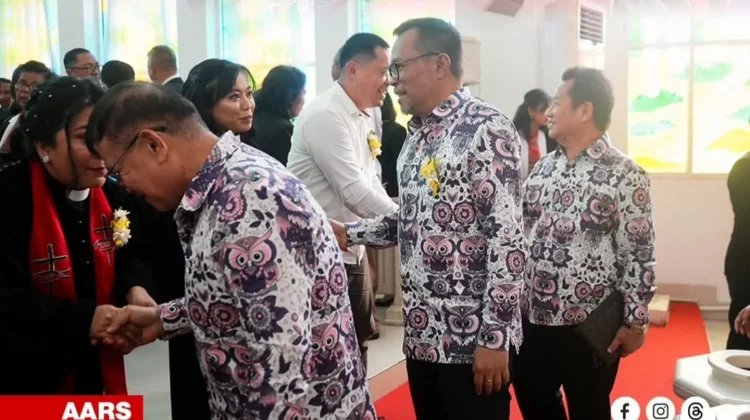 Moment Pengutusan dan Sambut Pendeta di GMIM Imanuel Bahu
