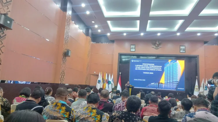 Penyerahan Penghargaan Opini WTP Dari BPK Perwakilan Sulut