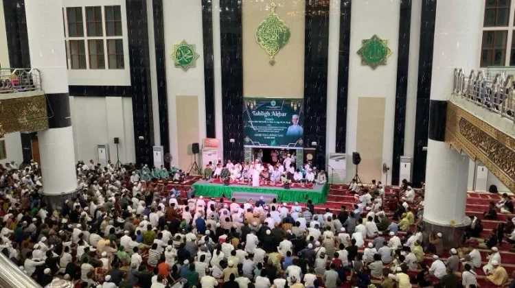 Tabligh akbar bersama Ustaz Das'ad Latif di Masjid Raya Ahmad Yani, Manado