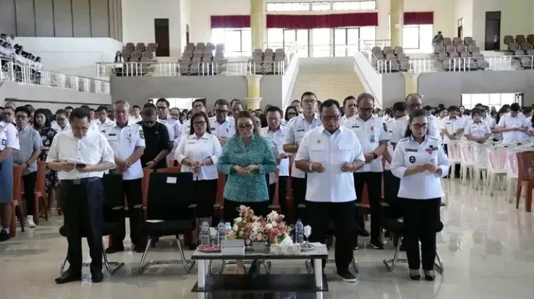 Moment Ibadah Oikumene Pemkab Minahasa