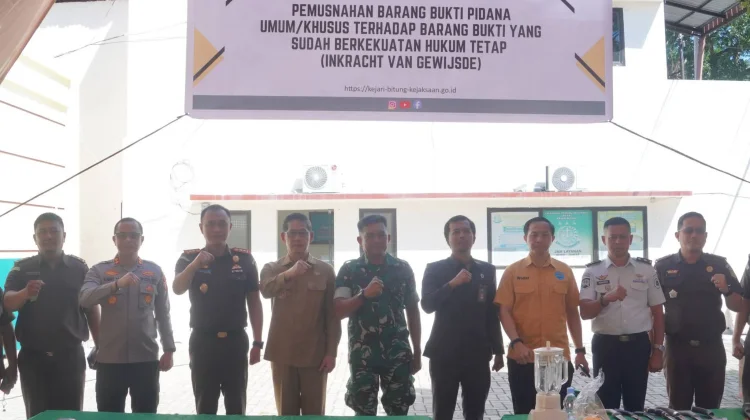 Moment Pemusnahan Barang Bukti di Bitung