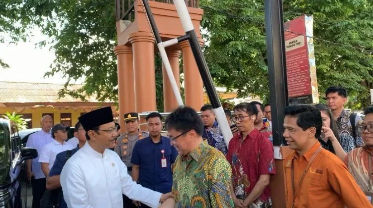 Mensos Saifullah Yusuf Hadiri Open House Sekolah Rakyat di Manado