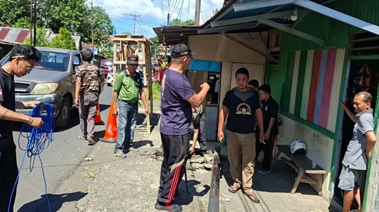 Penertiban Papan Reklame Rokok oleh Satuan Pol PP Minut