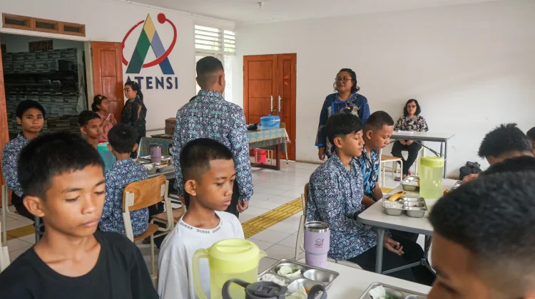 Pendidikan Karakter dari Kebiasaan di Meja Makan