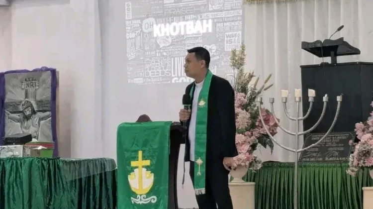 Pdt Alfrets Daleno Tampil di KPI GMIM Paulus Manado