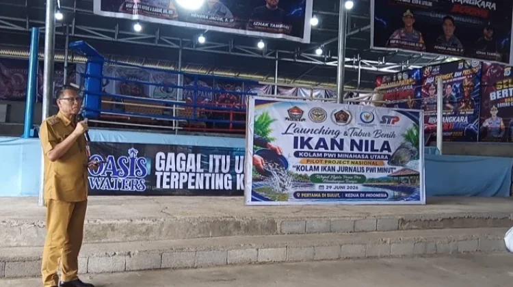 Tebar Benih Ikan Nila Program PWI Minut