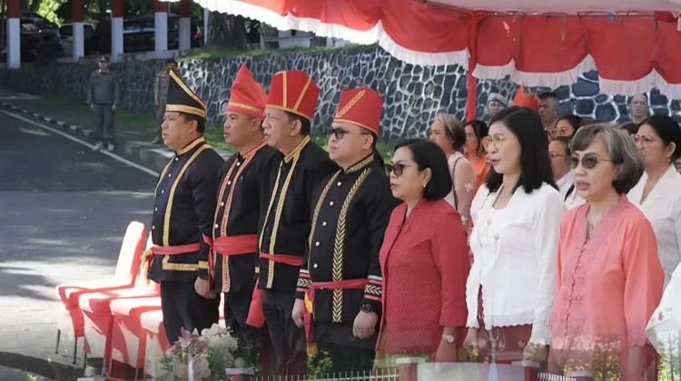 Pemkab Minut Gelar Upacara Harganas, Pejabat Gunakan Pakaian Tradisonal Minahasa