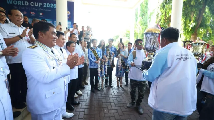 Sulawesi Utara Sambut Piala Bergilir Presiden,  Juara Umum Pesparawi XIV
