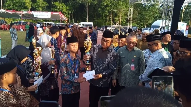 Penutupan MTQ ke 31 Tingkat Provinsi Sulut