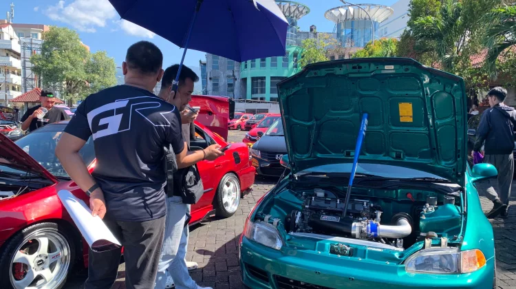 Pesona Modifikasi Mobil di Kawanua Auto Contest Season 3