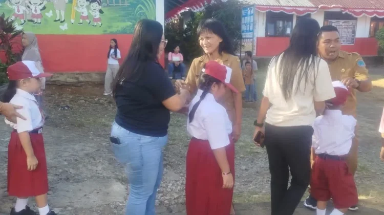 SDN Watutumou II Gelar Masa Pengenalan Lingkungan Sekolah