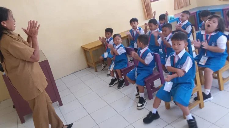 Pelaksanaan MPLS Ramah di TK GMIM Eunike Klabat