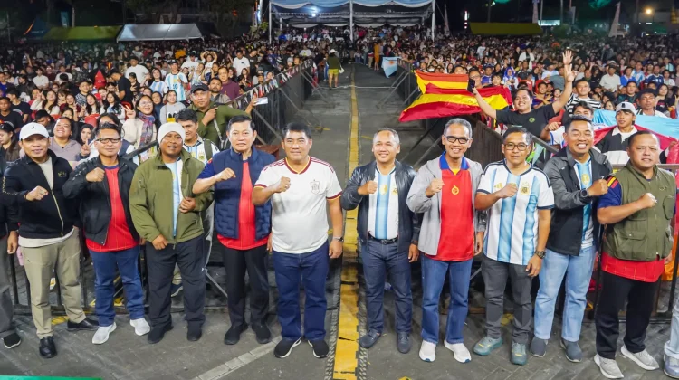 Kemeriahan Nobar Kebangsaan Piala Dunia Bersama Forkopimda Sulut