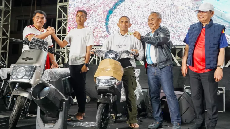 Kemeriahan Nobar Kebangsaan Piala Dunia Bersama Forkopimda Sulut