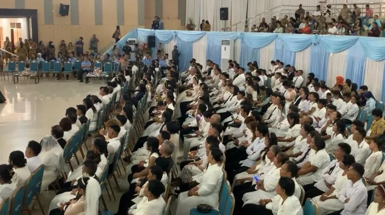 Momen Bahagia 130 Pasangan Ikut Kawin Massal, Gubernur Sulut Jadi Saksi