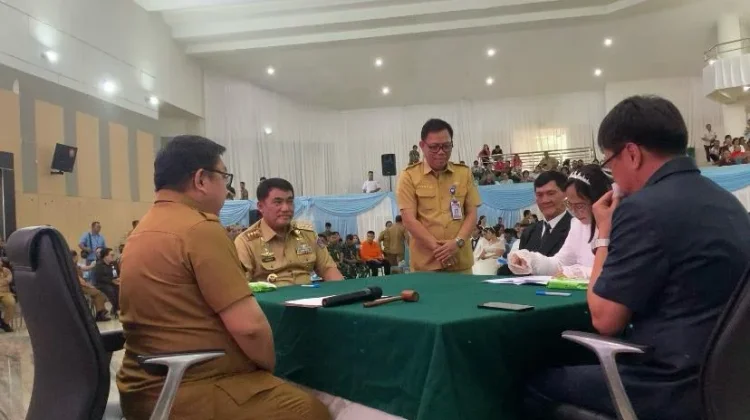Momen Bahagia 130 Pasangan Ikut Kawin Massal, Gubernur Sulut Jadi Saksi