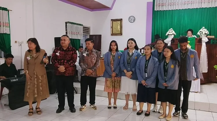 Berita Foto - Ibadah Syukur HUT ke 14 GMIM Wilayah Likupang III - RRI.co.id