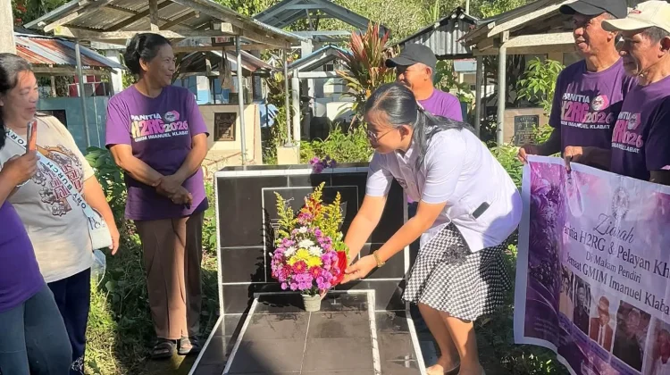 Ziarah ke Makam Pendiri Jemaat GMIM Imanuel Klabat