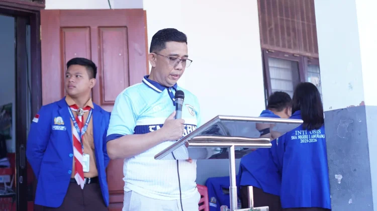 Dorong Siswa Percaya Diri Berbahasa Inggris di SMAN 1 Amurang