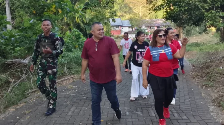 Sambut HUT RI ke 81, Pemdes Batu Liksel Gelar Jalan Sehat