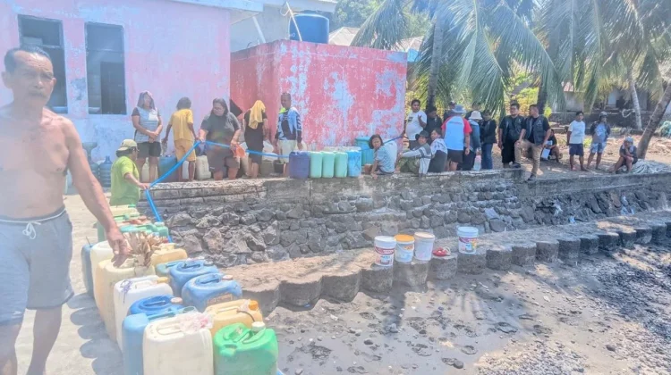 BWS Sulawesi I Salurkan 72 Ribu Liter Air Bersih ke Manado Tua