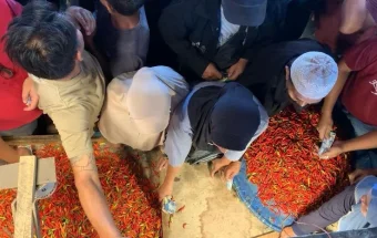 Cabai Bantuan dari Probolinggo di Pasar Bersehati Diserbu Warga