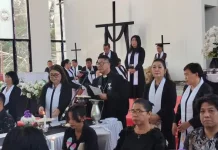 Moment Jumat Agung di GMIM Paulus TWM Manado