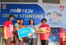 Alfamidi Distribusikan Bantuan Telur di Minahasa dan Minahasa Selatan