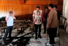 Bupati Minsel di Lokasi Kebakaran Gereja
