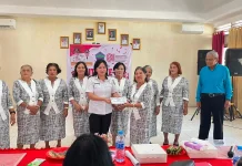 Mars Lansia Indonesia Berbahasa Tonsea, Lansia Klabat Ikut Lomba Koor Kecamatan