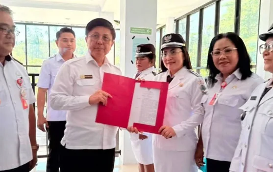 Pelantikan Penjabat Hukum Tua Wanua Kaima