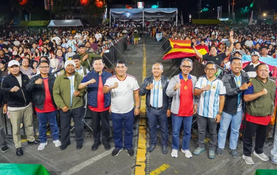 Kemeriahan Nobar Kebangsaan Piala Dunia Bersama Forkopimda Sulut