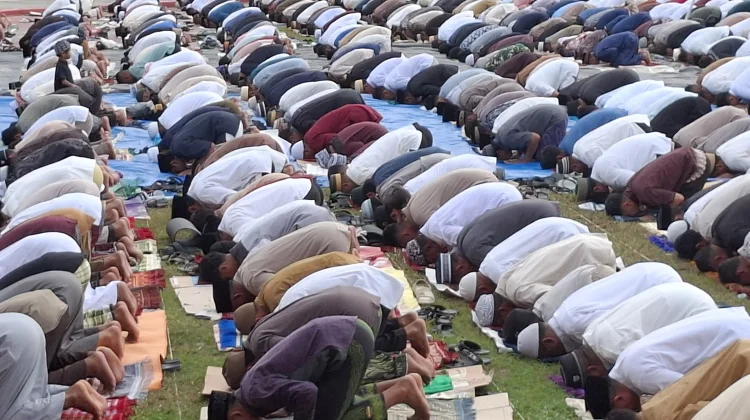 Sholad Idul Adha 1447 H Berlangsung Khidmat