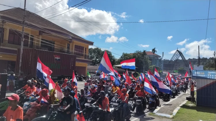Ribuan Fans Club Piala Dunia 2026 Ikuti Konvoi Damai