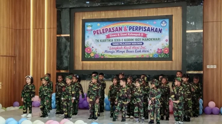 Pelepasan siswa Kelompok B TK Kartika XXII-1 Kodim 1801 Manokwari