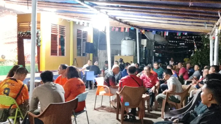 Nonton Bareng Piala Dunia Pangdam XVIII Kasuari bersama Warga Fanimo
